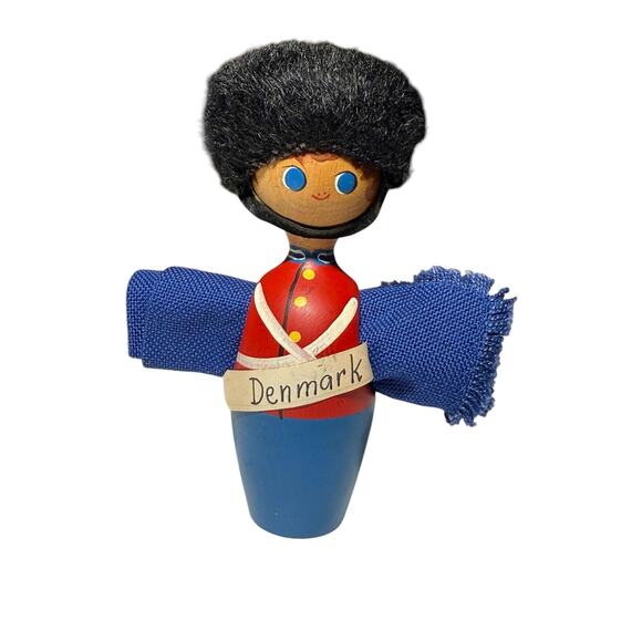 Anne Beate Design Napkin Holder Hand Painted Wood Denmark Royal Guard Vintage - Picture 4 of 12